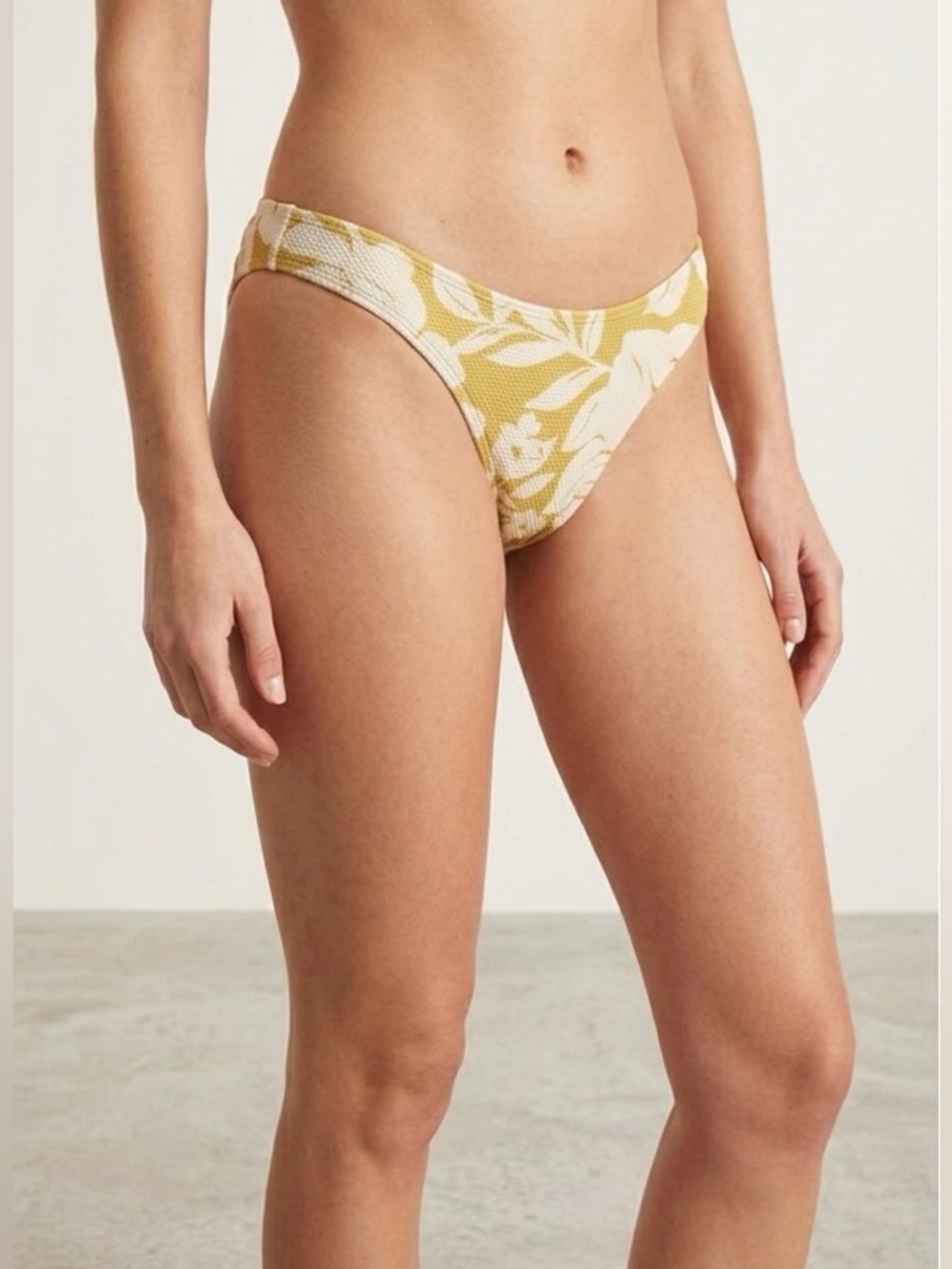 NEW L*Space Itsy‎ Cut Bikini Bottom Floral Yellow And White Swimwear Large